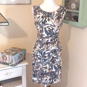 Connected Apparel ELegant Sleeveless Layered Dress. Career. Tiered. Floral
